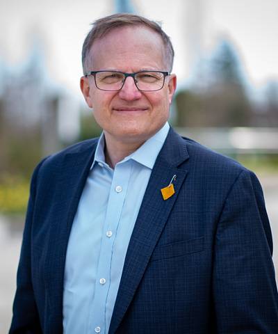 profile picture of Peter Julian