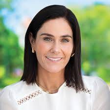 profile picture of Amanda Ivaneza